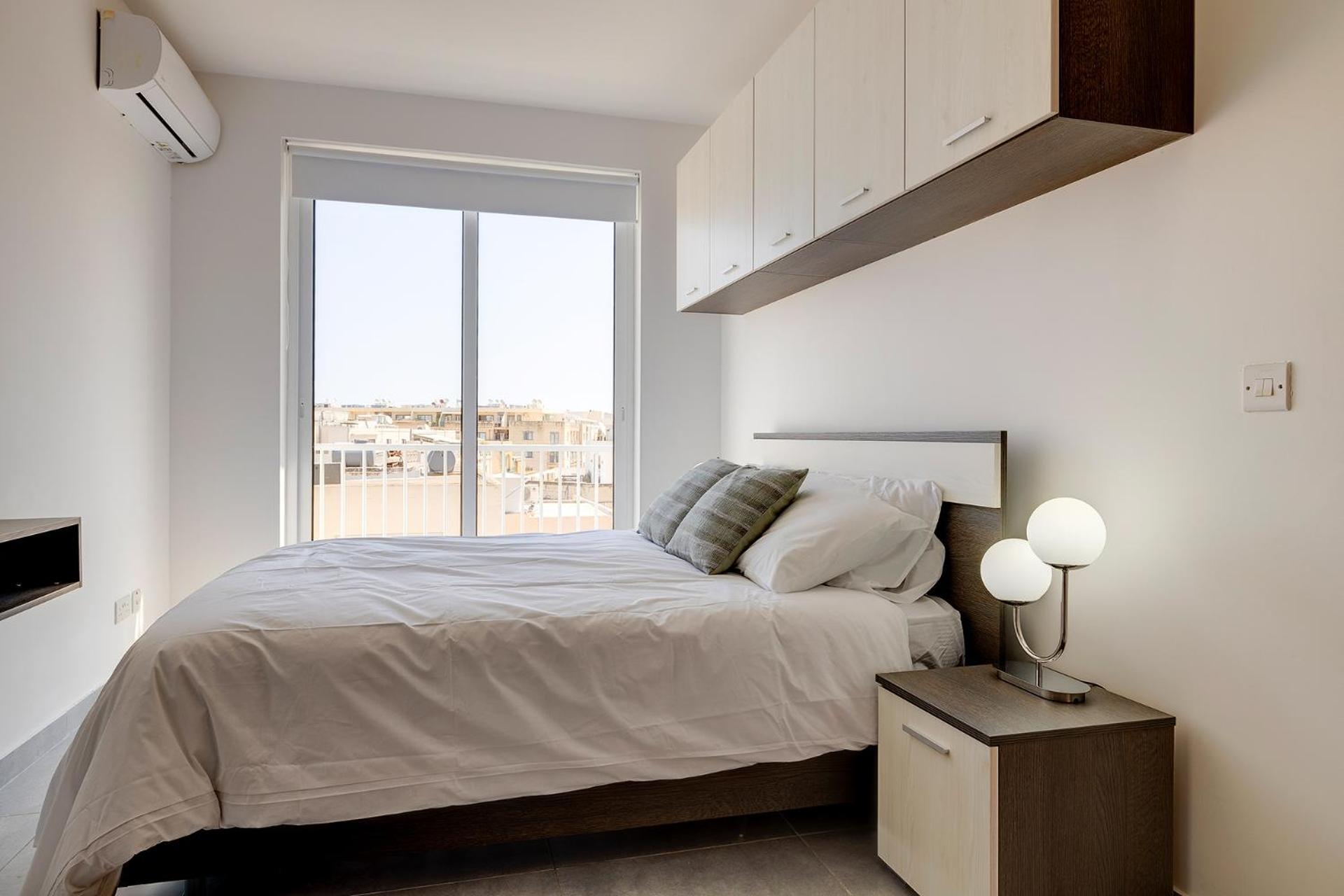 Stunning 2Br Holiday Penthouse In Central Слима Экстерьер фото